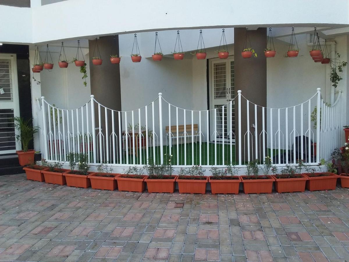 Stay Nc Homestay Nashik Exterior foto